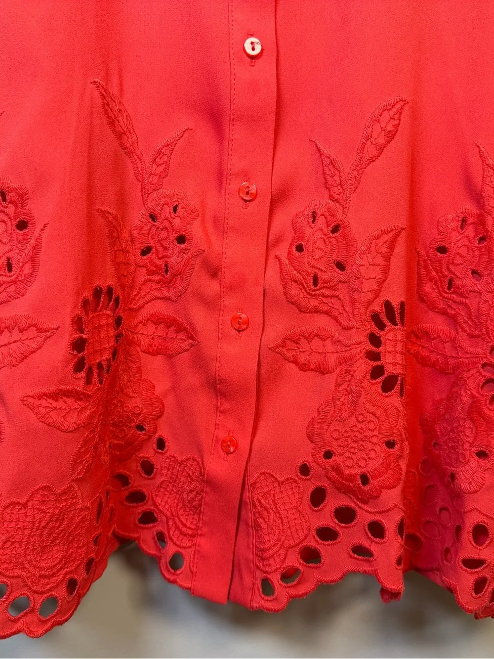 Maison Jules | Poppy Red Sleeveless Button Up Top, Eyelet, Lace Trim, Size L